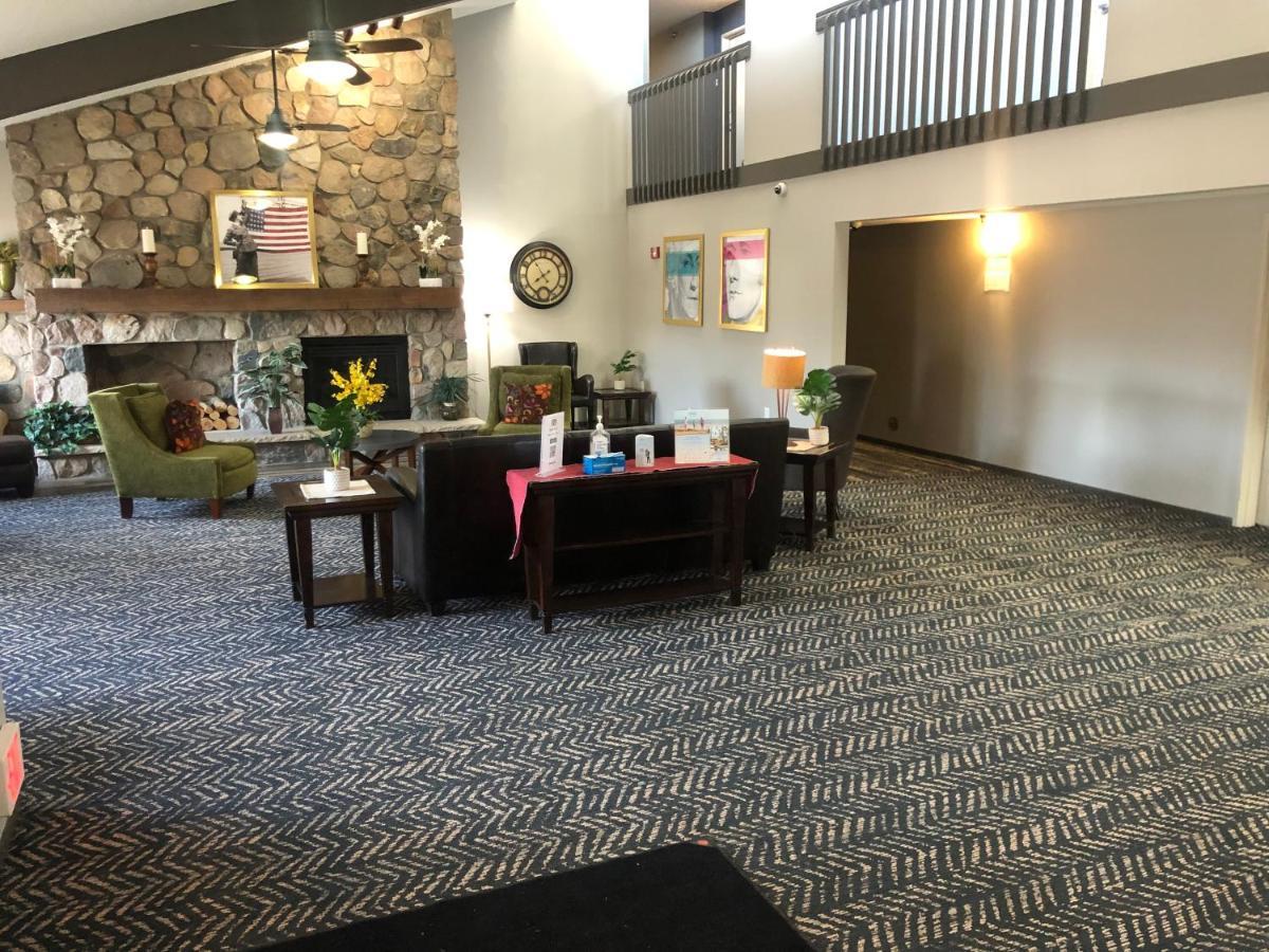 Americinn By Wyndham Crookston U Of M Crookston Extérieur photo
